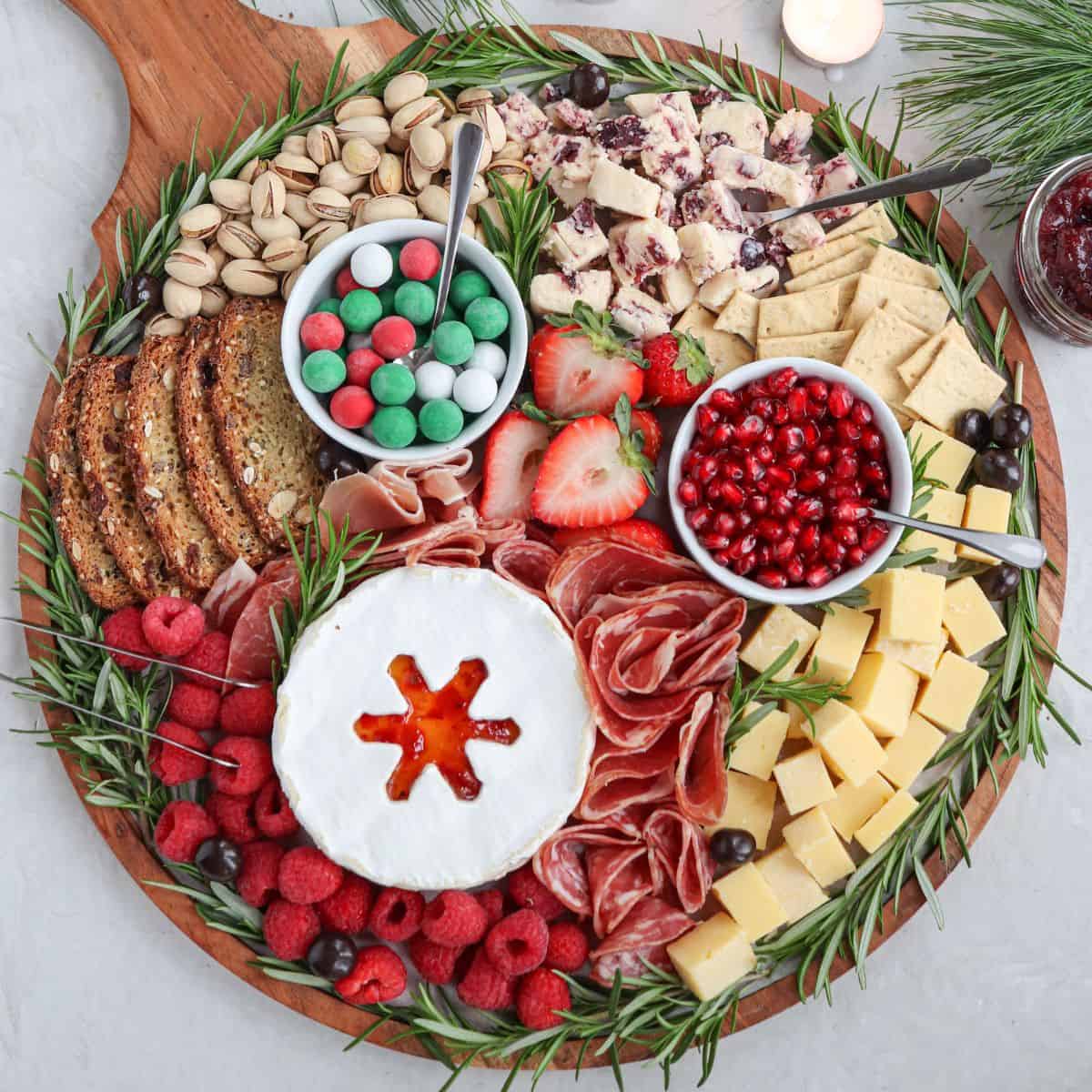 30 Christmas Charcuterie Board Recipes Remake My Plate