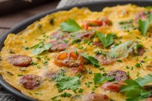 Family Sized Frittata with Linguica, Zuchinni and Cheese