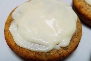 Raspberry Muffins with Lemon Cream Cheese Topping (Keto, Gluten Free)