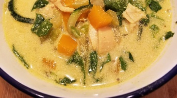 Curry Zoodle Soup 359 x 200