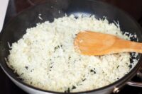 Cooking cauliflower rice 600 x 400