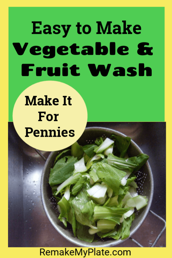 Clean your keto vegetables and fruits to help prevent food borne illnesses with this easy to make vegetable wash. #keto #ketodiet #ketorecipes