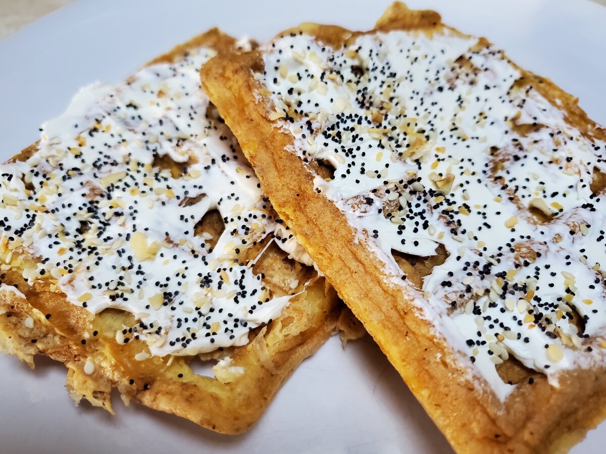 Chaffle with everything but the bagel seasoning