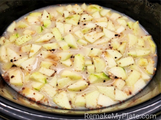 https://remakemyplate.com/wp-content/uploads/2020/01/apple-oatmeal-3.jpg