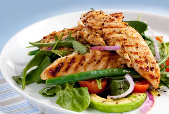 grilled chicken topping salad
