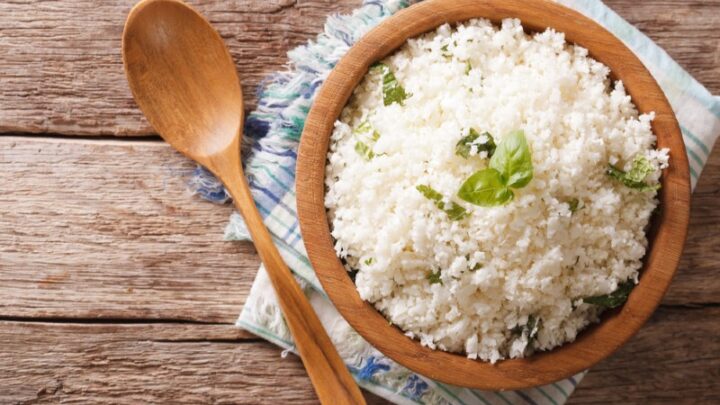 cauli rice with basil 800 x 550
