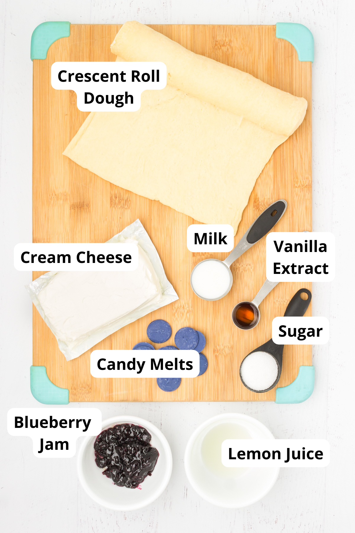 ingredients to make blueberry cream cheese crescent rolls