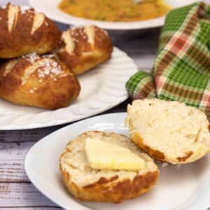 Pretzel Rolls 03 sq