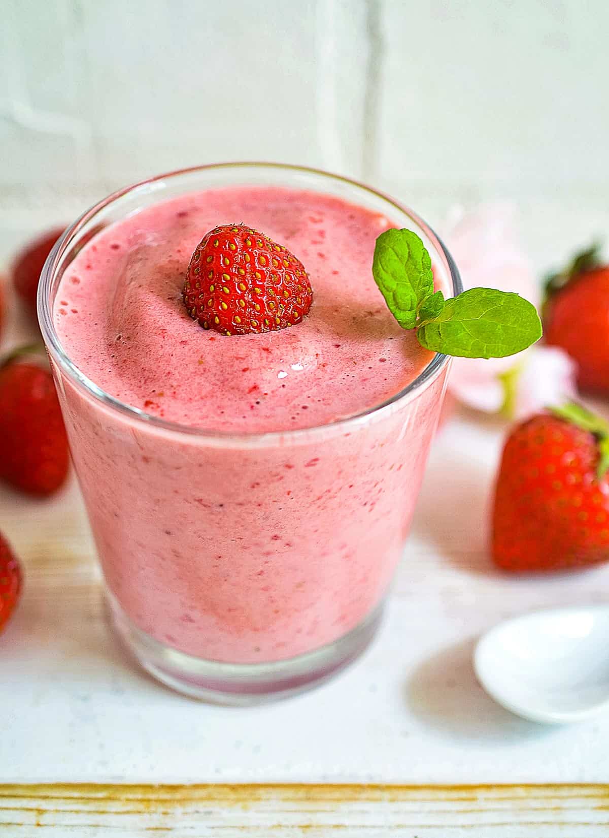 strawberry smoothie finished 3