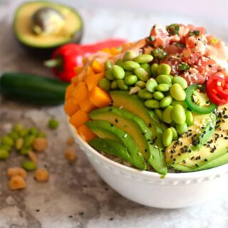 Ahi Tuna Poke Bowl with Citrus Ponzu creamy sriracha 2 709x1024 1