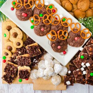 christmas charcuterie board with reindeer Christmas cookies