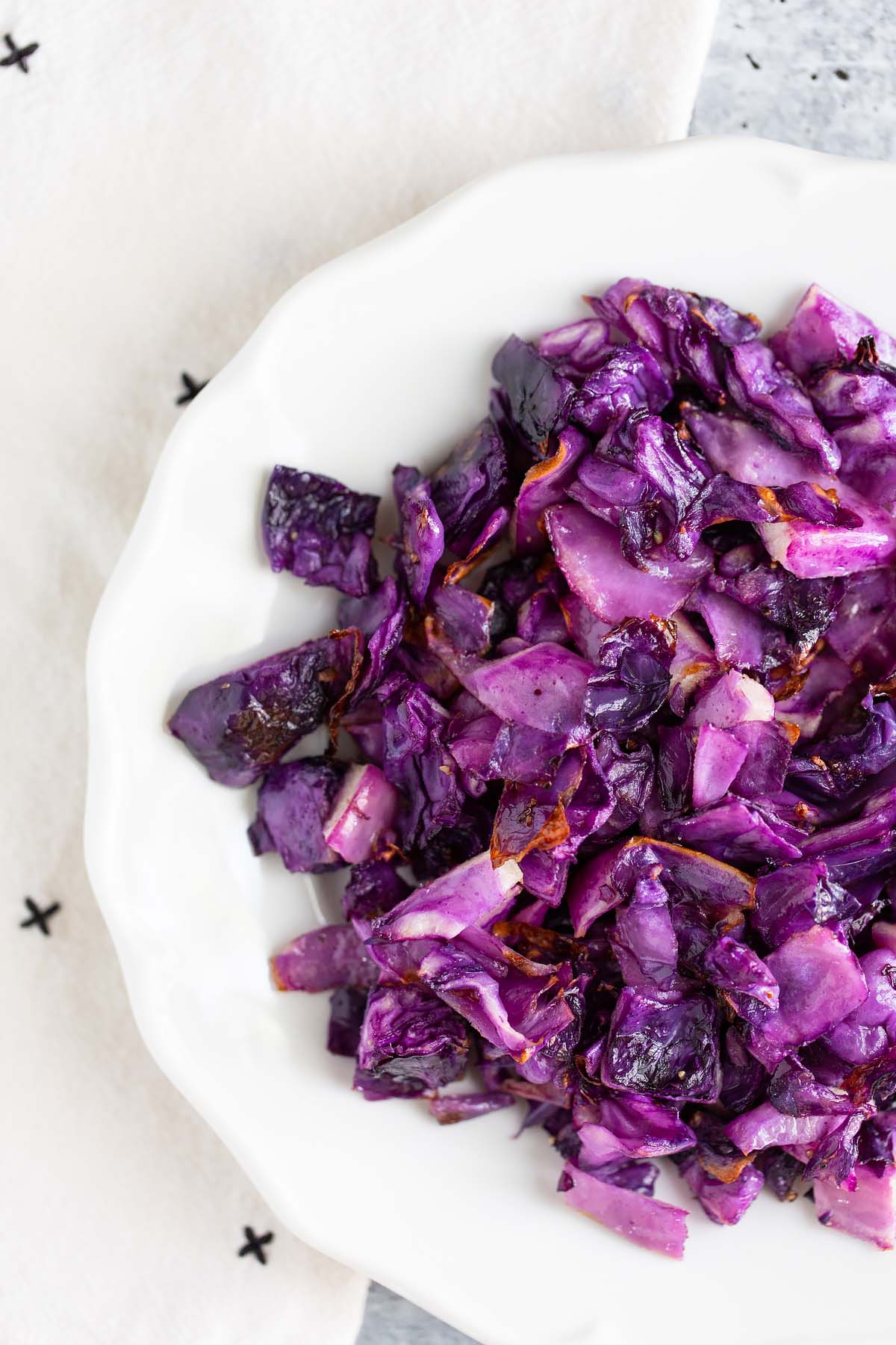 roasted red cabbage 2379 01