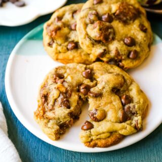 Snickers Chocolate Chip Cookies 2 scaled 1